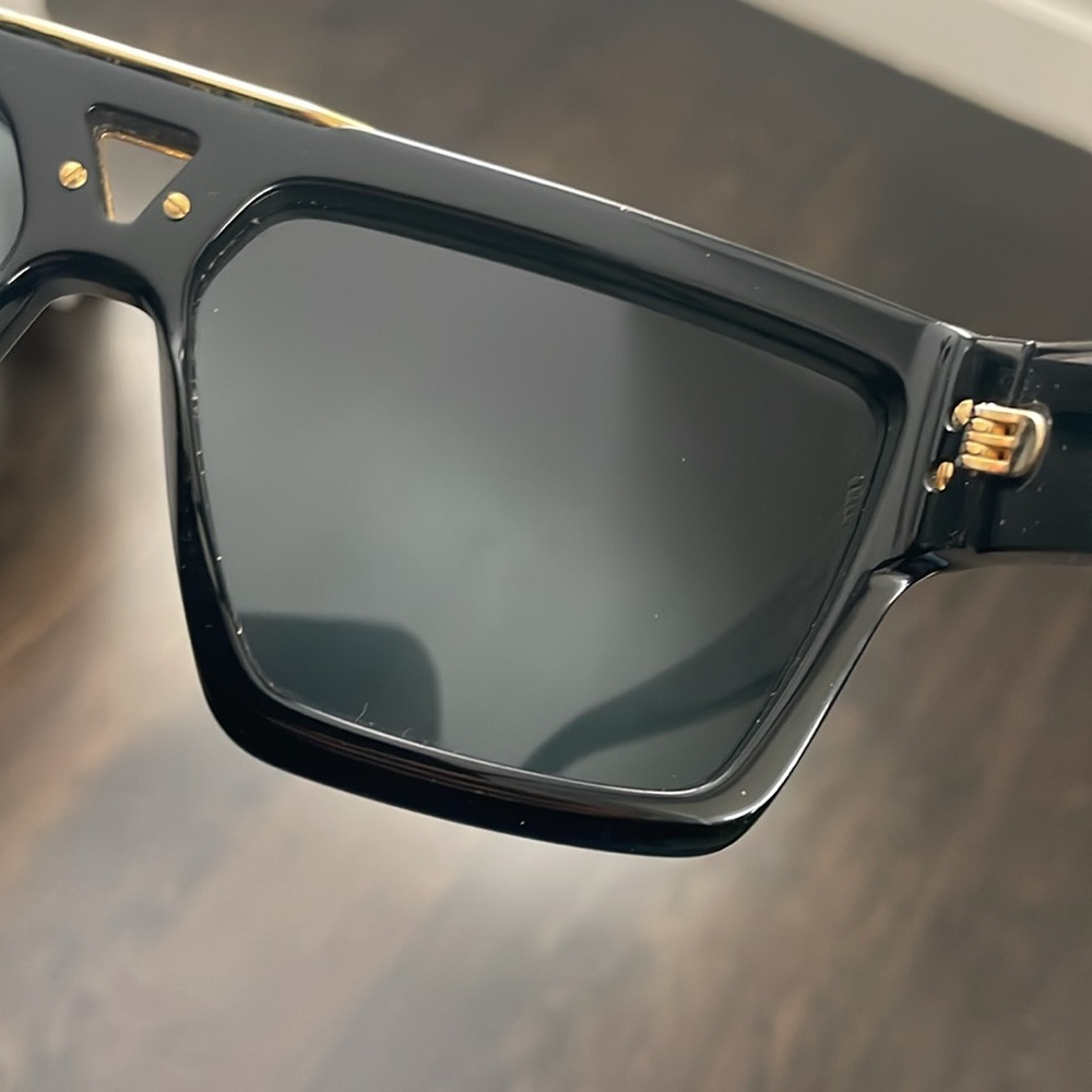 Louis Vuitton Evidence Z1502W Black Rectangular Sunglasses with logo case - Picture 6 of 16